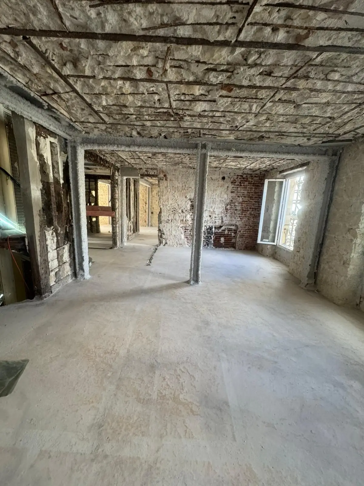 d&eacute;plombage avant